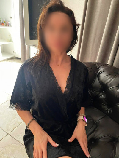 Массажистка Лия салон массажа Барокко