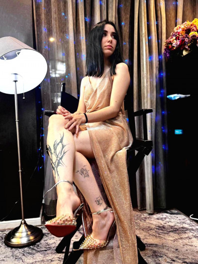 Частная массажистка Адель 