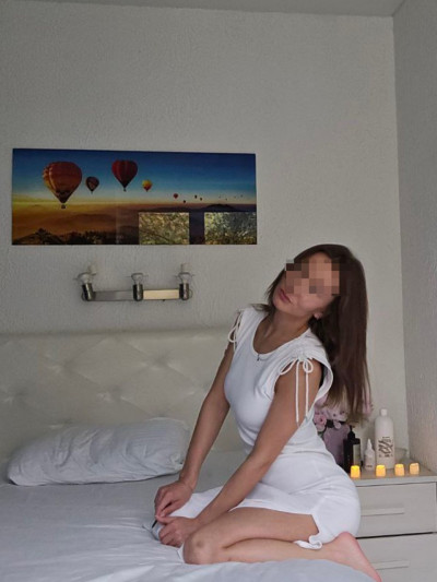 Частная массажистка Вика 